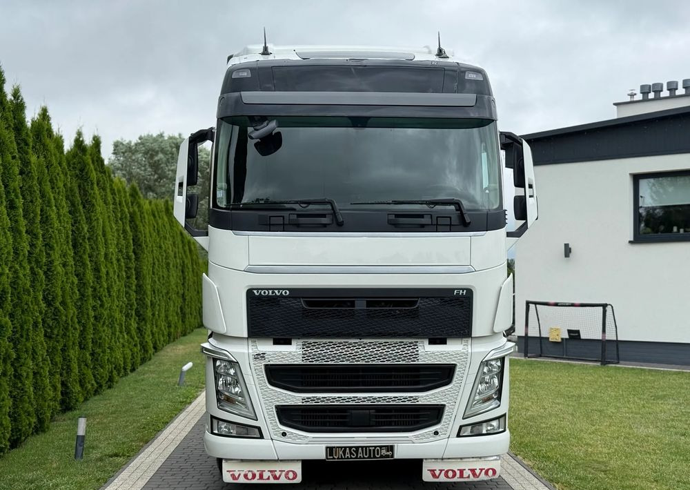 Volvo FH 500 PARK COOL LODÓWKA - Vetopöytäauto: kuva  Volvo FH 500 PARK COOL LODÓWKA - Vetopöytäauto Volvo FH 500 PARK COOL LODÓWKA - Vetopöytäauto: kuva  Volvo FH 500 PARK COOL LODÓWKA - Vetopöytäauto