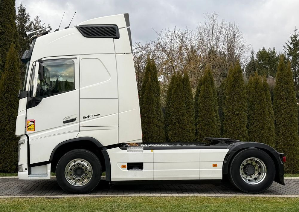 Volvo FH 540 PARK COOL VIN KB - Vetopöytäauto: kuva Volvo FH 540 PARK COOL VIN KB - Vetopöytäauto Volvo FH 540 PARK COOL VIN KB - Vetopöytäauto: kuva Volvo FH 540 PARK COOL VIN KB - Vetopöytäauto