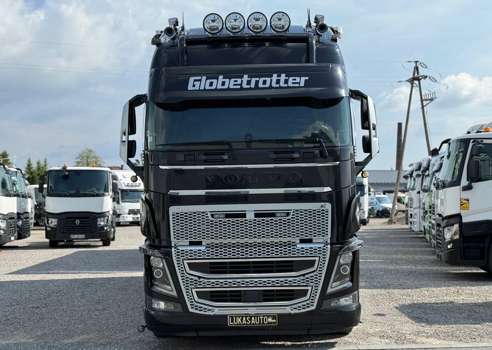 Volvo FH16 660 HP TANDEM 6x2 LIMITED EDITION - Umpikori kuorma-auto: kuva  Volvo FH16 660 HP TANDEM 6x2 LIMITED EDITION - Umpikori kuorma-auto Volvo FH16 660 HP TANDEM 6x2 LIMITED EDITION - Umpikori kuorma-auto: kuva  Volvo FH16 660 HP TANDEM 6x2 LIMITED EDITION - Umpikori kuorma-auto