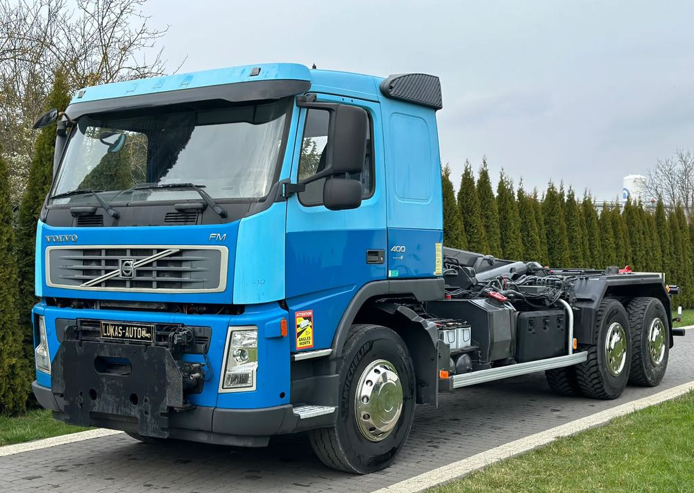 Volvo FM 400 HAKOWIEC 6X4 - Koukkulava kuorma-auto: kuva Volvo FM 400 HAKOWIEC 6X4 - Koukkulava kuorma-auto Volvo FM 400 HAKOWIEC 6X4 - Koukkulava kuorma-auto: kuva Volvo FM 400 HAKOWIEC 6X4 - Koukkulava kuorma-auto