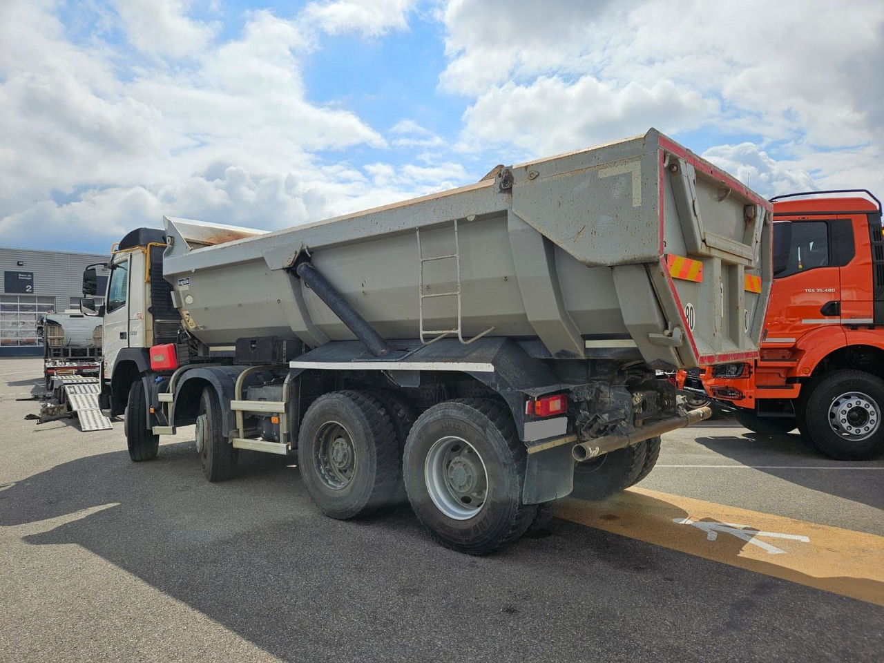 Volvo FMX 500 RETARDER - Kippiauto kuorma-auto: kuva Volvo FMX 500 RETARDER - Kippiauto kuorma-auto Volvo FMX 500 RETARDER - Kippiauto kuorma-auto: kuva Volvo FMX 500 RETARDER - Kippiauto kuorma-auto