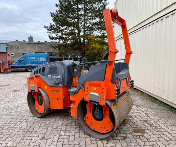 Hamm HD13VV / 2019 BJ / 963 H / 3.965 KG - Tiejyrä: kuva Hamm HD13VV / 2019 BJ / 963 H / 3.965 KG - Tiejyrä Hamm HD13VV / 2019 BJ / 963 H / 3.965 KG - Tiejyrä: kuva Hamm HD13VV / 2019 BJ / 963 H / 3.965 KG - Tiejyrä