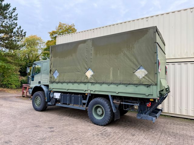 Iveco 140E24 4x4 / Armee / / Camper - Pressukapelli kuorma-auto: kuva Iveco 140E24 4x4 / Armee / / Camper - Pressukapelli kuorma-auto Iveco 140E24 4x4 / Armee / / Camper - Pressukapelli kuorma-auto: kuva Iveco 140E24 4x4 / Armee / / Camper - Pressukapelli kuorma-auto