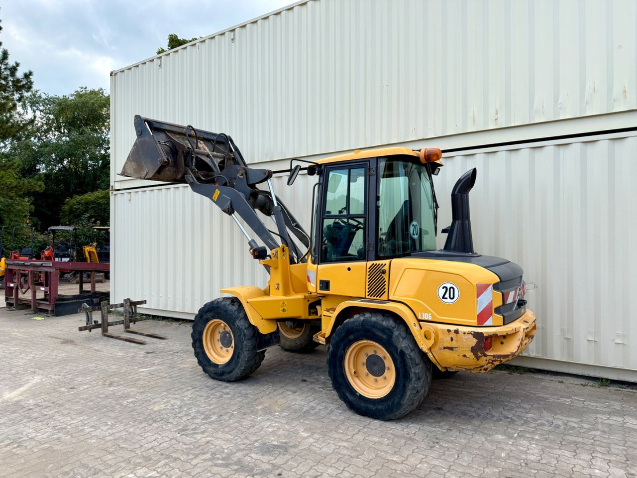 Volvo L30G / 2014 BJ / Klappschaufel + Gabel - Pyöräkuormaaja: kuva Volvo L30G / 2014 BJ / Klappschaufel + Gabel - Pyöräkuormaaja Volvo L30G / 2014 BJ / Klappschaufel + Gabel - Pyöräkuormaaja: kuva Volvo L30G / 2014 BJ / Klappschaufel + Gabel - Pyöräkuormaaja