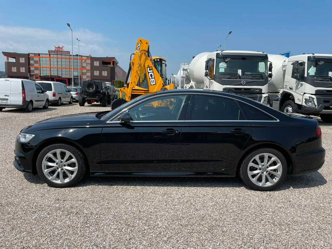 Audi A6 2.0 TDI S tronic quattro - Sedan: kuva Audi A6 2.0 TDI S tronic quattro - Sedan Audi A6 2.0 TDI S tronic quattro - Sedan: kuva Audi A6 2.0 TDI S tronic quattro - Sedan