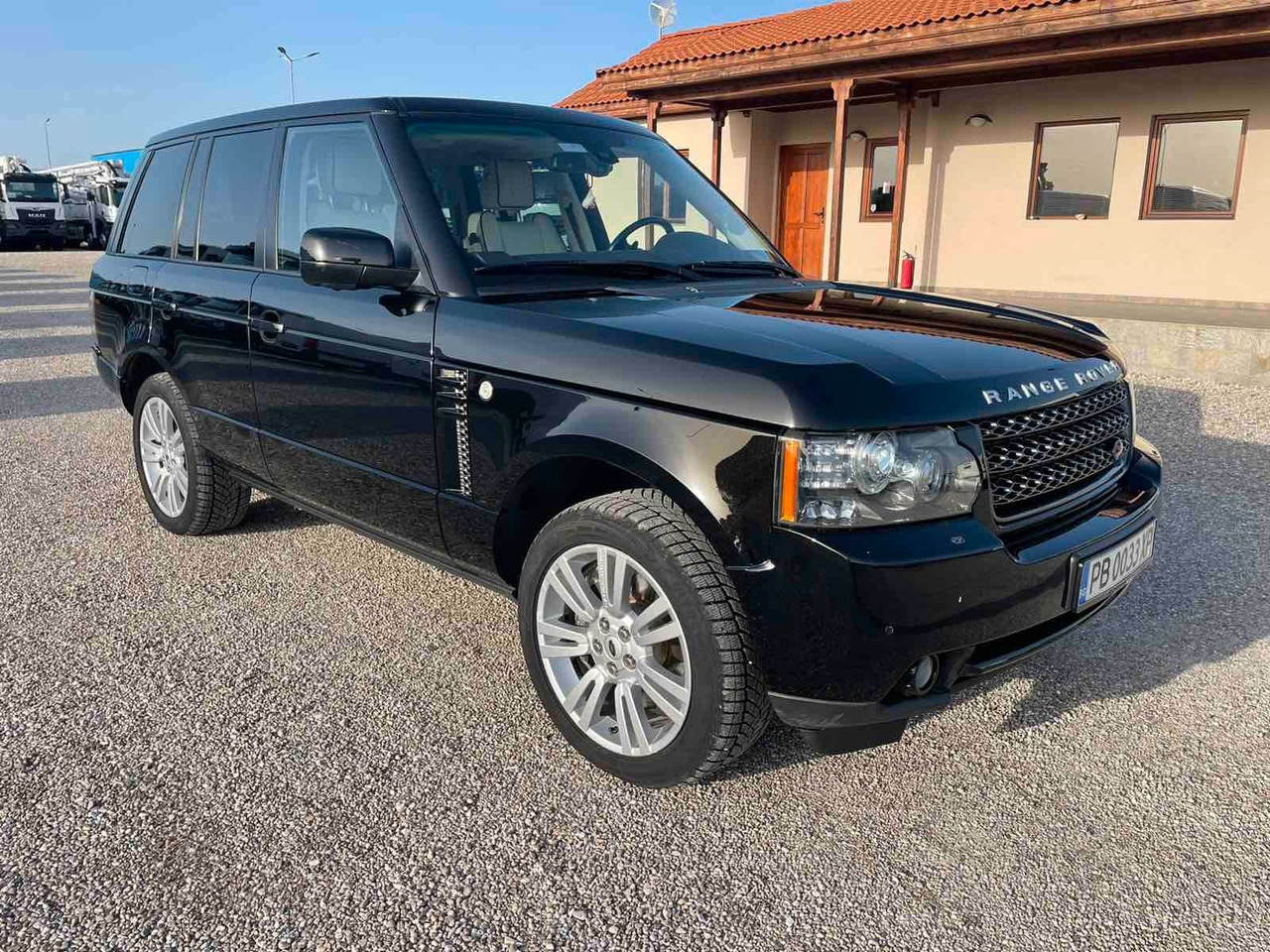 Land Rover Range Rover Vogue 4.4 TDV8 - Maasturi/ Katumaasturi: kuva Land Rover Range Rover Vogue 4.4 TDV8 - Maasturi/ Katumaasturi Land Rover Range Rover Vogue 4.4 TDV8 - Maasturi/ Katumaasturi: kuva Land Rover Range Rover Vogue 4.4 TDV8 - Maasturi/ Katumaasturi