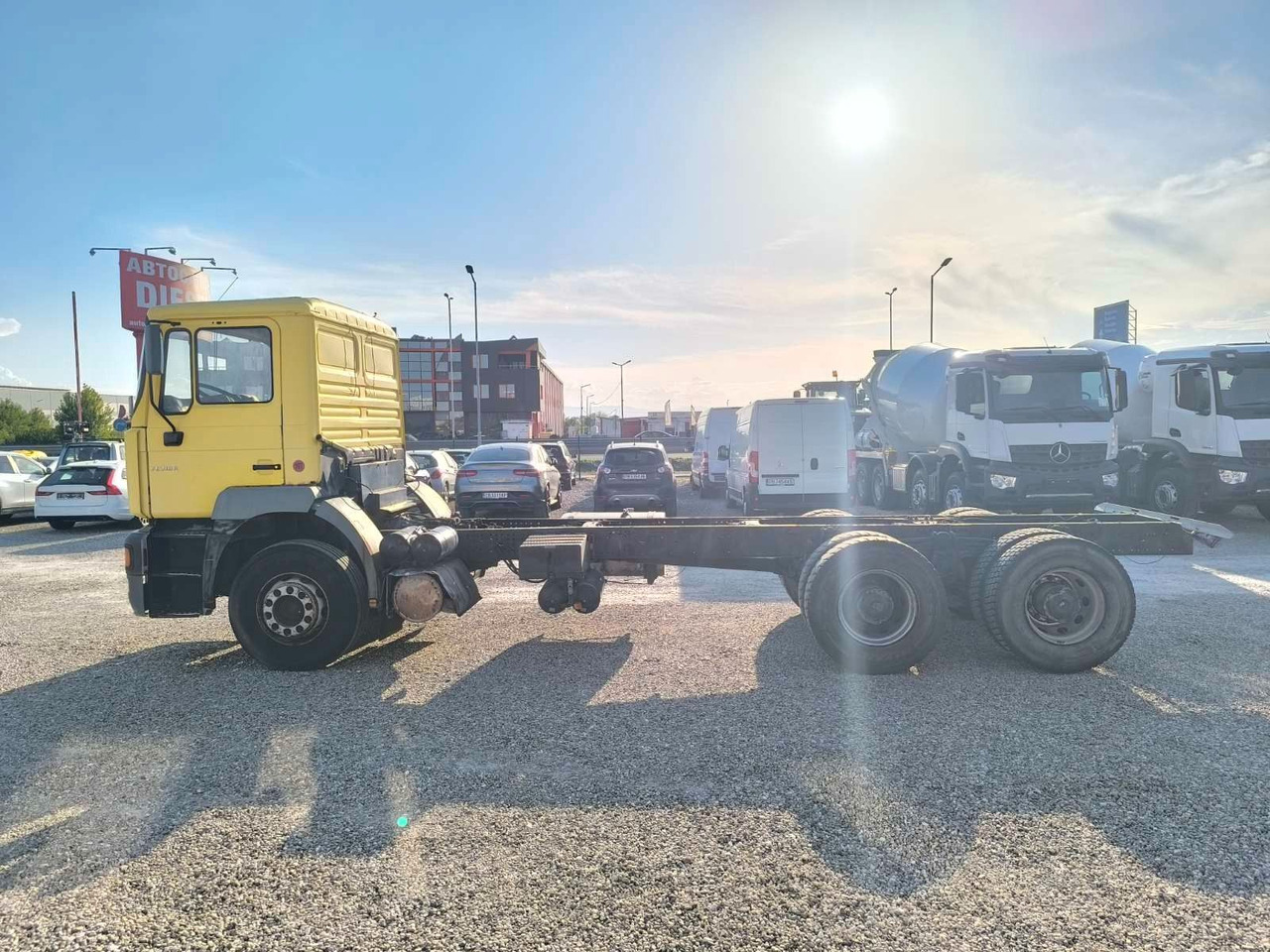 MAN 26.310 - Kuorma-auto alusta: kuva MAN 26.310 - Kuorma-auto alusta MAN 26.310 - Kuorma-auto alusta: kuva MAN 26.310 - Kuorma-auto alusta