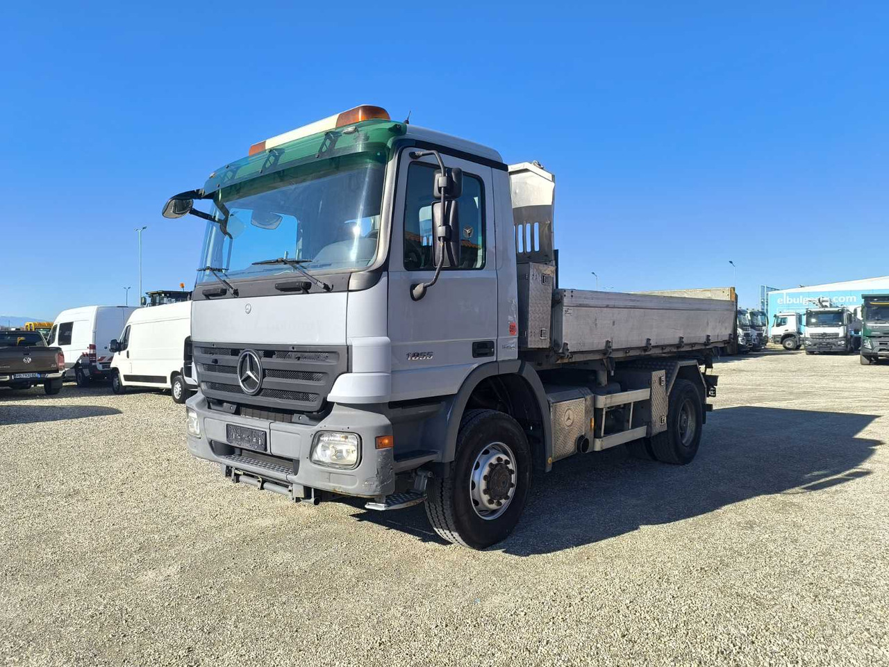 MERCEDES-BENZ Actros 1855 4X4 - Kippiauto kuorma-auto: kuva MERCEDES-BENZ Actros 1855 4X4 - Kippiauto kuorma-auto MERCEDES-BENZ Actros 1855 4X4 - Kippiauto kuorma-auto: kuva MERCEDES-BENZ Actros 1855 4X4 - Kippiauto kuorma-auto