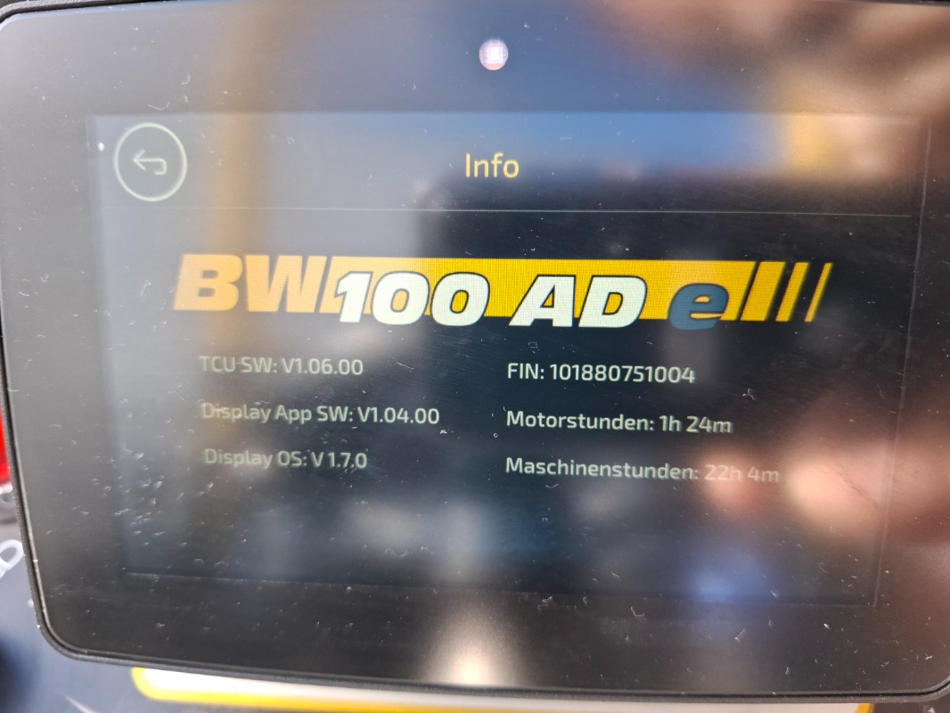 BOMAG DE BW 100 ADe-5 - Jyrä: kuva BOMAG DE BW 100 ADe-5 - Jyrä BOMAG DE BW 100 ADe-5 - Jyrä: kuva BOMAG DE BW 100 ADe-5 - Jyrä