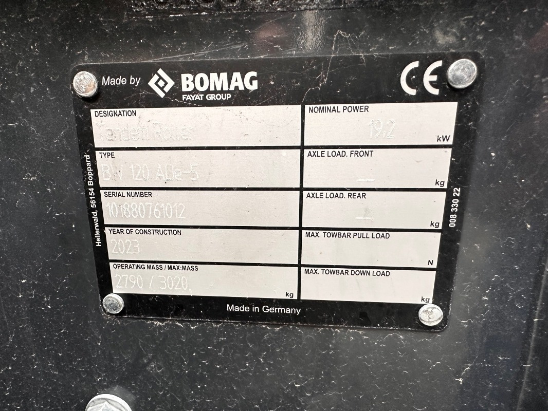 BOMAG DE BW 120 ADe-5 - Jyrä: kuva BOMAG DE BW 120 ADe-5 - Jyrä BOMAG DE BW 120 ADe-5 - Jyrä: kuva BOMAG DE BW 120 ADe-5 - Jyrä