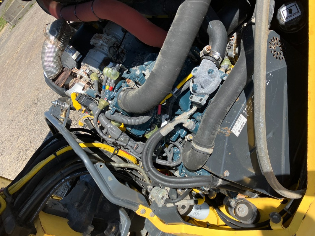 BOMAG DE BW 161 AD-5 Stage IIIb/Tier 4i - Tiejyrä: kuva BOMAG DE BW 161 AD-5 Stage IIIb/Tier 4i - Tiejyrä BOMAG DE BW 161 AD-5 Stage IIIb/Tier 4i - Tiejyrä: kuva BOMAG DE BW 161 AD-5 Stage IIIb/Tier 4i - Tiejyrä