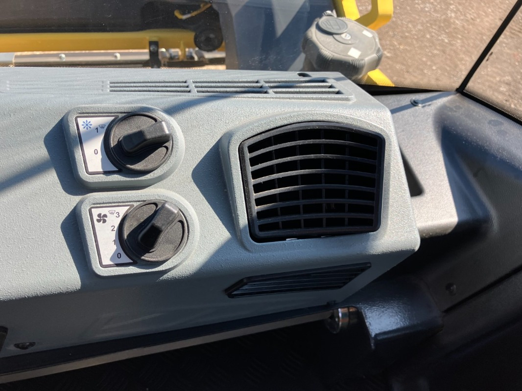 Uusi Tiejyrä BOMAG DE BW 161 ADO-5  STage V/Tier 4f: kuva Uusi Tiejyrä BOMAG DE BW 161 ADO-5  STage V/Tier 4f