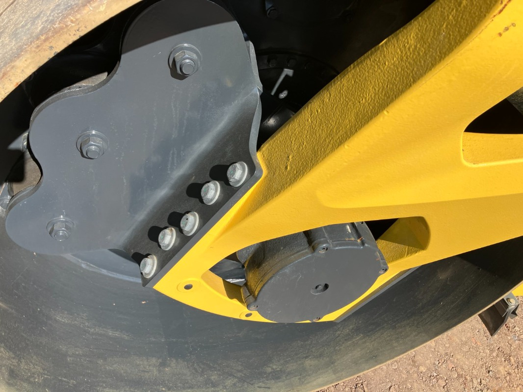 Uusi Tiejyrä BOMAG DE BW 161 ADO-5  STage V/Tier 4f: kuva Uusi Tiejyrä BOMAG DE BW 161 ADO-5  STage V/Tier 4f