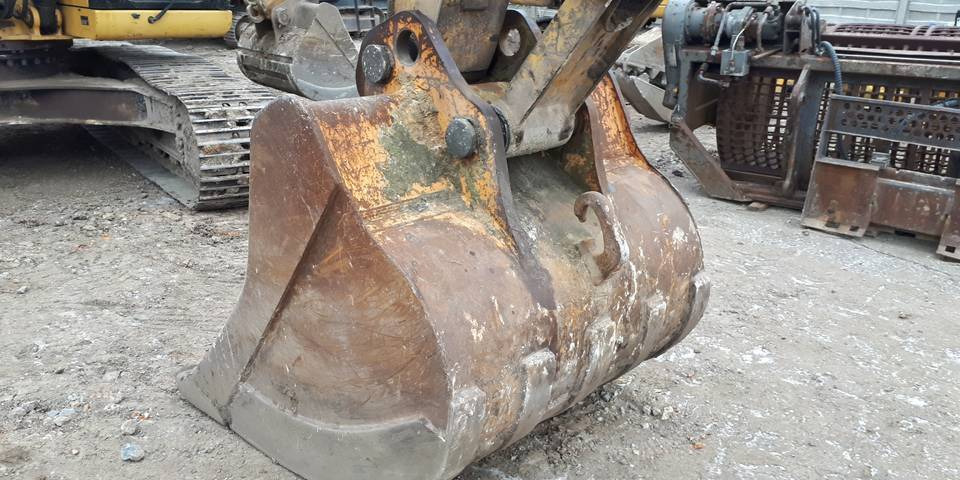 Łyżka do koparki Case 130cm oryginalna - Kaivinkoneen kauha: kuva Łyżka do koparki Case 130cm oryginalna - Kaivinkoneen kauha Łyżka do koparki Case 130cm oryginalna - Kaivinkoneen kauha: kuva Łyżka do koparki Case 130cm oryginalna - Kaivinkoneen kauha