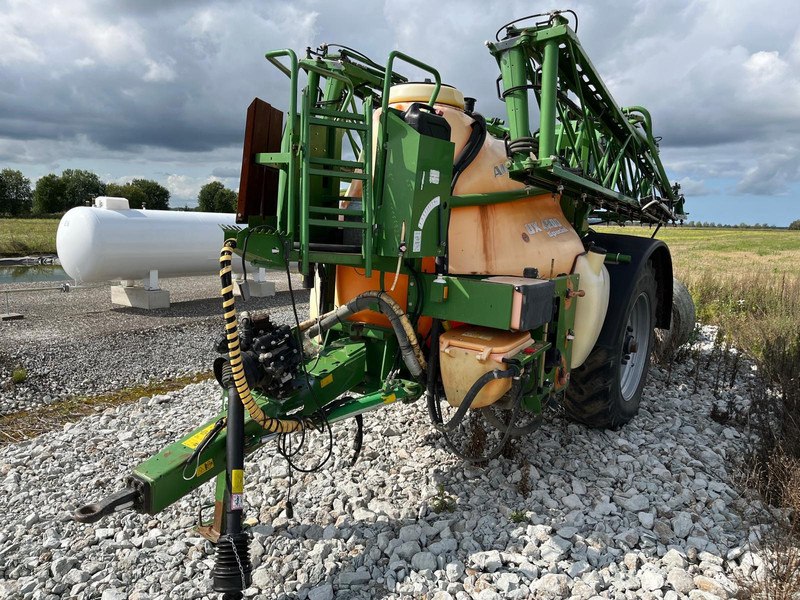 Amazone UX 4200 Special - Kasvinsuojeluruisku: kuva Amazone UX 4200 Special - Kasvinsuojeluruisku Amazone UX 4200 Special - Kasvinsuojeluruisku: kuva Amazone UX 4200 Special - Kasvinsuojeluruisku