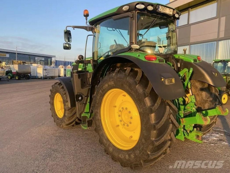 John Deere 6215R - Traktori: kuva John Deere 6215R - Traktori John Deere 6215R - Traktori: kuva John Deere 6215R - Traktori