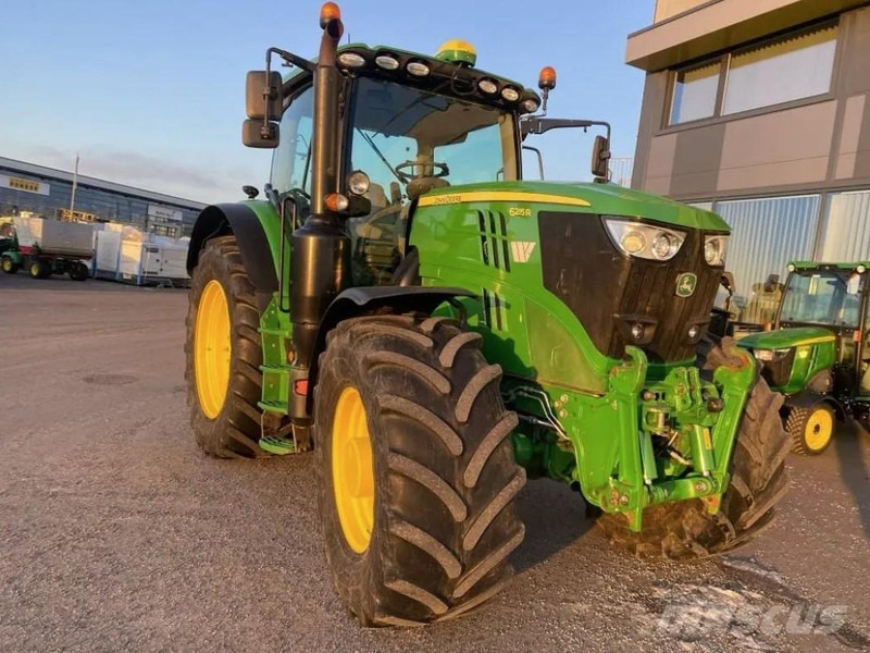 John Deere 6215R - Traktori: kuva John Deere 6215R - Traktori John Deere 6215R - Traktori: kuva John Deere 6215R - Traktori
