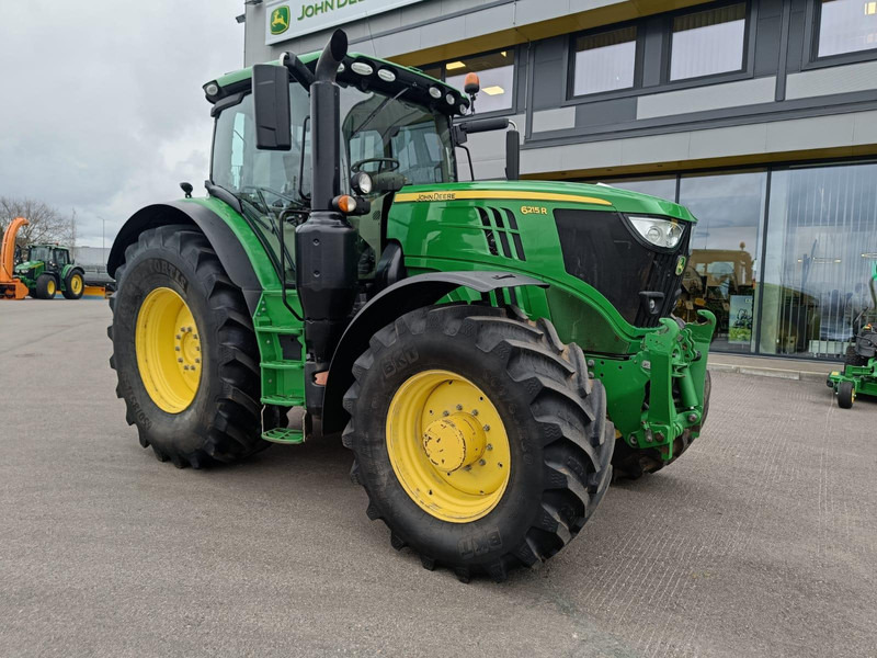 John Deere 6215R - Traktori: kuva John Deere 6215R - Traktori John Deere 6215R - Traktori: kuva John Deere 6215R - Traktori