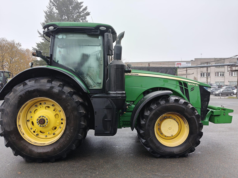 John Deere 8400R - Traktori: kuva John Deere 8400R - Traktori John Deere 8400R - Traktori: kuva John Deere 8400R - Traktori