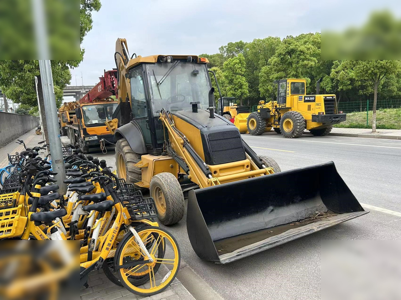 CASE 580 - Kaivuri-trukki: kuva CASE 580 - Kaivuri-trukki CASE 580 - Kaivuri-trukki: kuva CASE 580 - Kaivuri-trukki