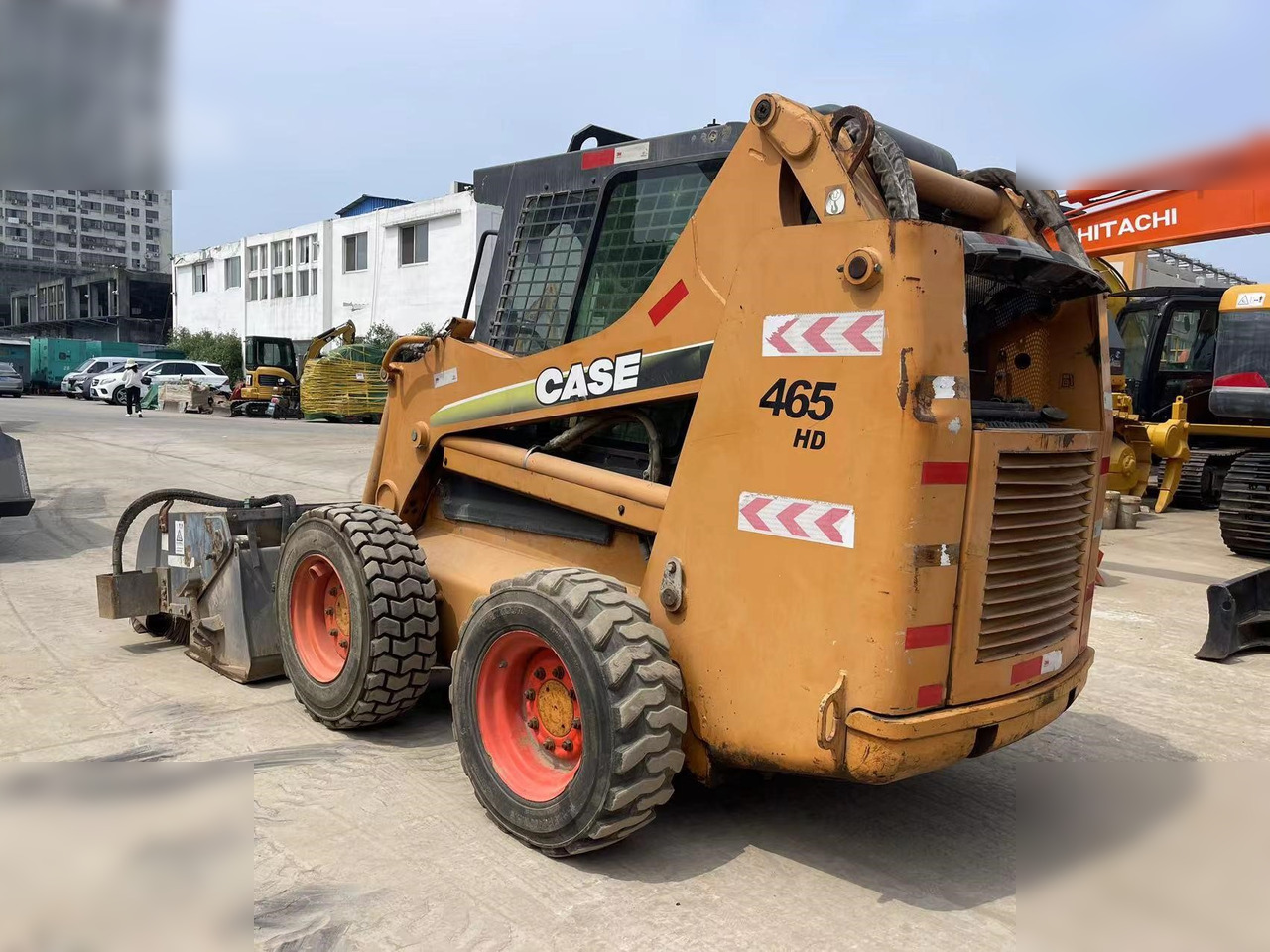 CASE 85XT - Liukuohjattu kuormaaja: kuva CASE 85XT - Liukuohjattu kuormaaja CASE 85XT - Liukuohjattu kuormaaja: kuva CASE 85XT - Liukuohjattu kuormaaja