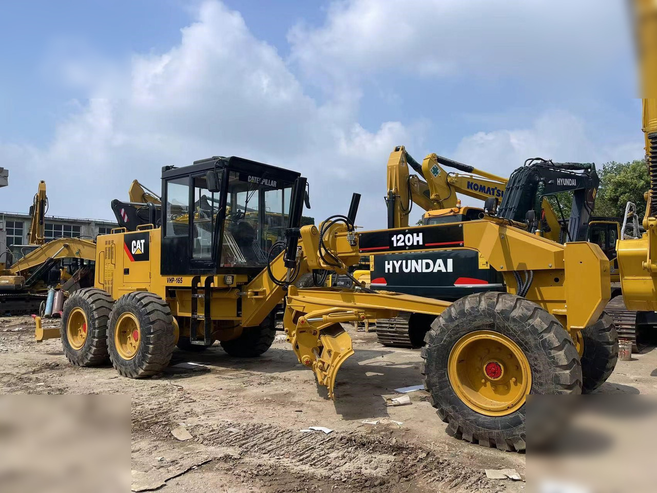CATERPILLAR 120H - Tiehöylä: kuva CATERPILLAR 120H - Tiehöylä CATERPILLAR 120H - Tiehöylä: kuva CATERPILLAR 120H - Tiehöylä