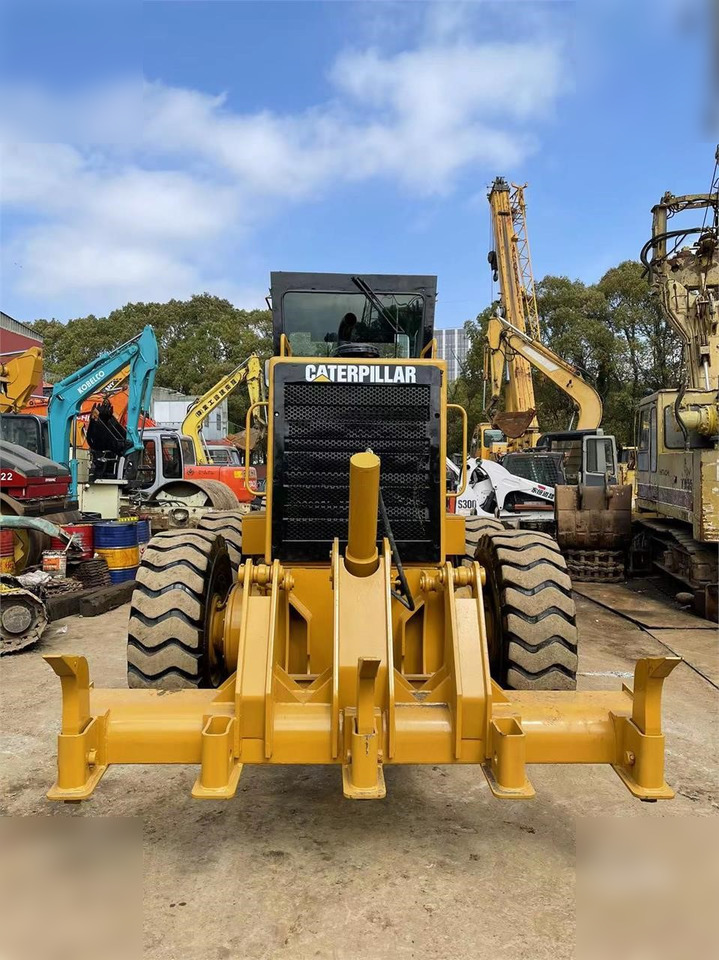 CATERPILLAR 140G - Tiehöylä: kuva CATERPILLAR 140G - Tiehöylä CATERPILLAR 140G - Tiehöylä: kuva CATERPILLAR 140G - Tiehöylä
