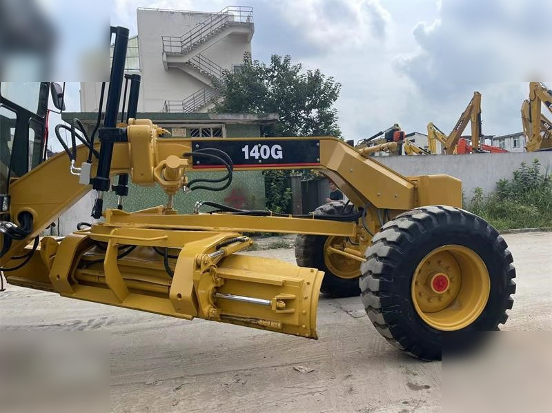 CATERPILLAR 140G - Tiehöylä: kuva CATERPILLAR 140G - Tiehöylä CATERPILLAR 140G - Tiehöylä: kuva CATERPILLAR 140G - Tiehöylä