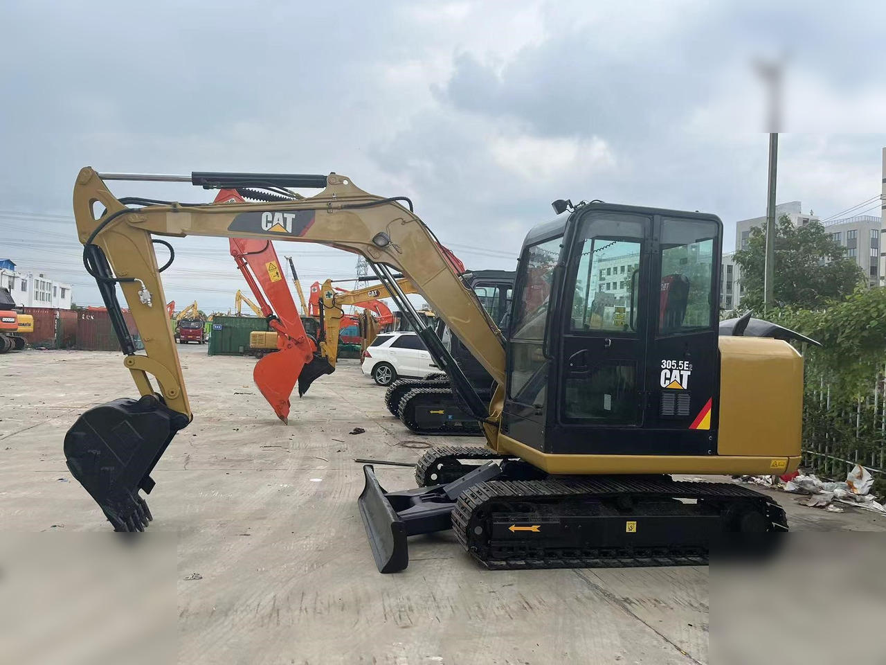 CATERPILLAR 305.5E2 - Minikuormaaja: kuva CATERPILLAR 305.5E2 - Minikuormaaja CATERPILLAR 305.5E2 - Minikuormaaja: kuva CATERPILLAR 305.5E2 - Minikuormaaja