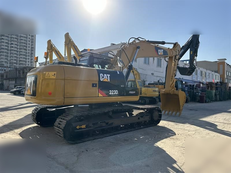 CATERPILLAR 323D - Telakaivukone: kuva CATERPILLAR 323D - Telakaivukone CATERPILLAR 323D - Telakaivukone: kuva CATERPILLAR 323D - Telakaivukone
