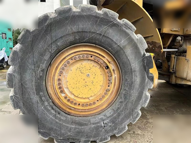 CATERPILLAR 986H - Pyöräkuormaaja: kuva CATERPILLAR 986H - Pyöräkuormaaja CATERPILLAR 986H - Pyöräkuormaaja: kuva CATERPILLAR 986H - Pyöräkuormaaja