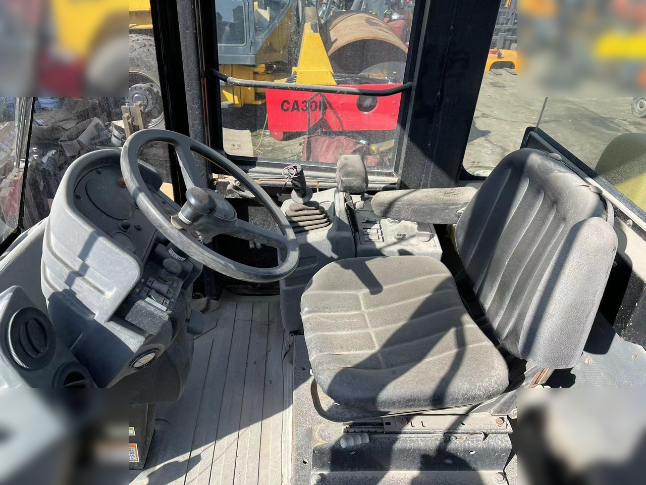 CATERPILLAR CS-583D - Tiivistyskone: kuva CATERPILLAR CS-583D - Tiivistyskone CATERPILLAR CS-583D - Tiivistyskone: kuva CATERPILLAR CS-583D - Tiivistyskone