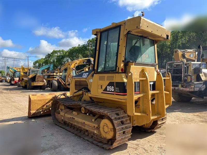CATERPILLAR D5G XL - Puskutraktori: kuva CATERPILLAR D5G XL - Puskutraktori CATERPILLAR D5G XL - Puskutraktori: kuva CATERPILLAR D5G XL - Puskutraktori
