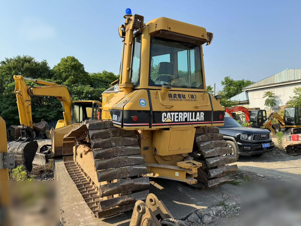 CATERPILLAR D5N - Puskutraktori: kuva CATERPILLAR D5N - Puskutraktori CATERPILLAR D5N - Puskutraktori: kuva CATERPILLAR D5N - Puskutraktori