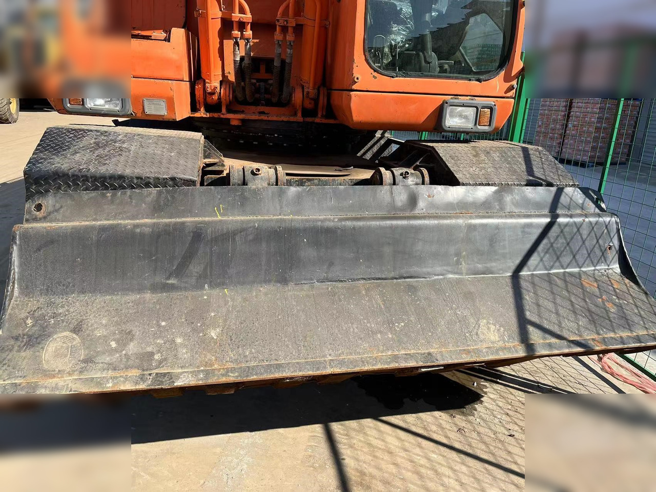 DOOSAN DH210W-7 - Pyöräalustainen kaivinkone: kuva DOOSAN DH210W-7 - Pyöräalustainen kaivinkone DOOSAN DH210W-7 - Pyöräalustainen kaivinkone: kuva DOOSAN DH210W-7 - Pyöräalustainen kaivinkone