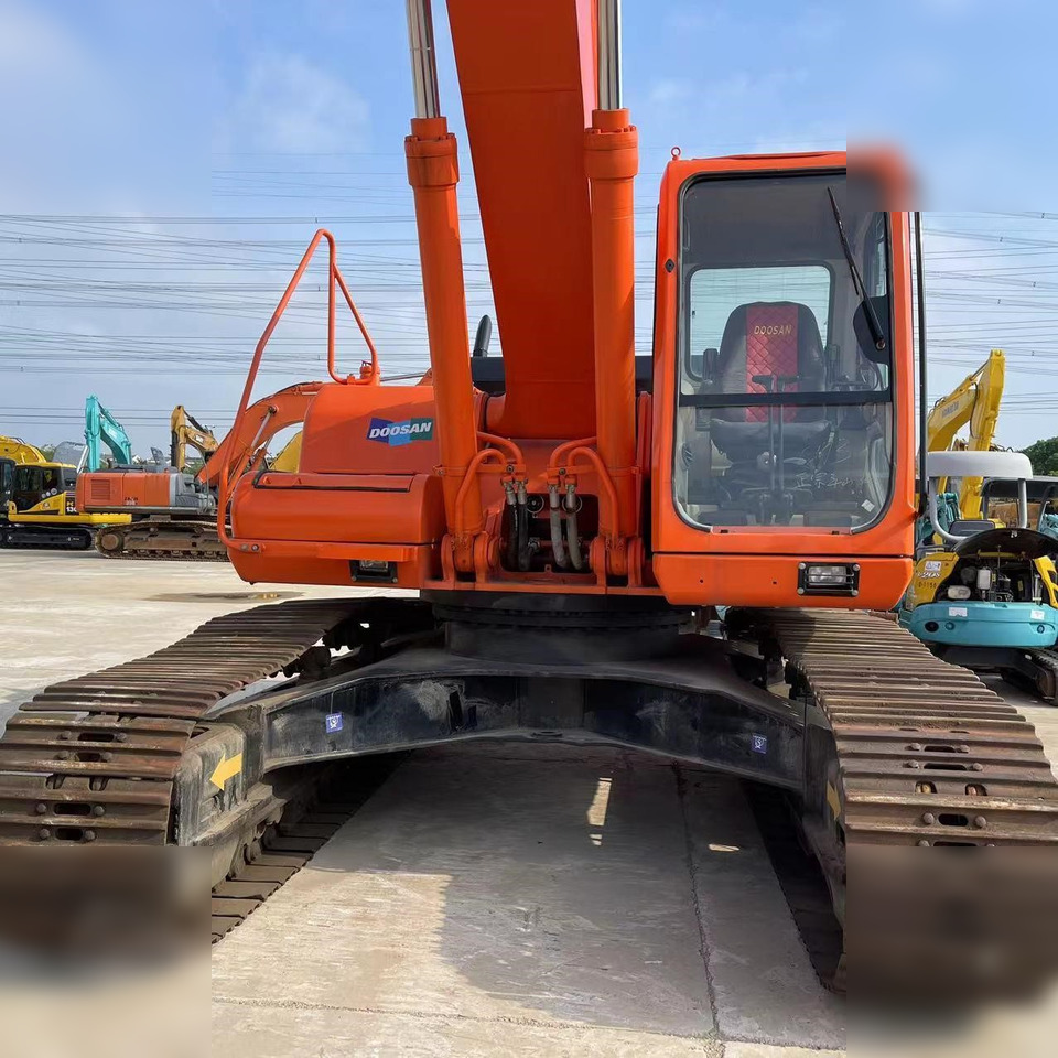 DOOSAN DH300 LC-7 - Telakaivukone: kuva DOOSAN DH300 LC-7 - Telakaivukone DOOSAN DH300 LC-7 - Telakaivukone: kuva DOOSAN DH300 LC-7 - Telakaivukone