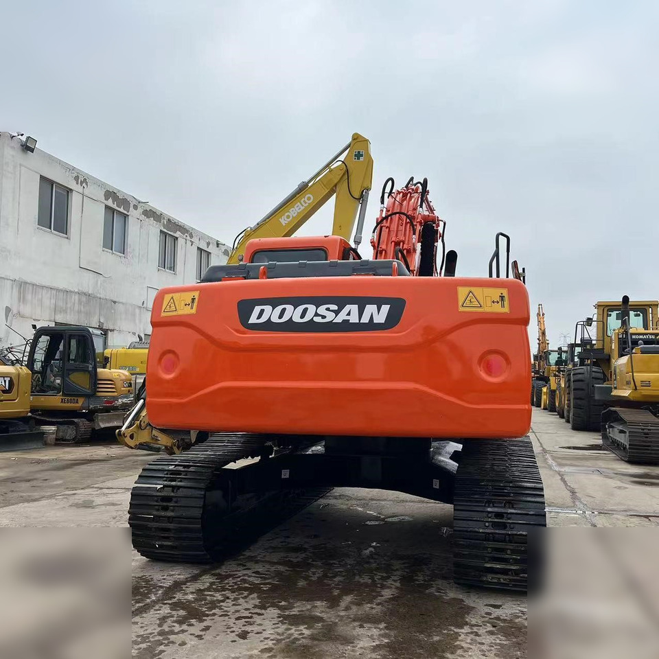 DOOSAN DX225 LCA - Telakaivukone: kuva DOOSAN DX225 LCA - Telakaivukone DOOSAN DX225 LCA - Telakaivukone: kuva DOOSAN DX225 LCA - Telakaivukone