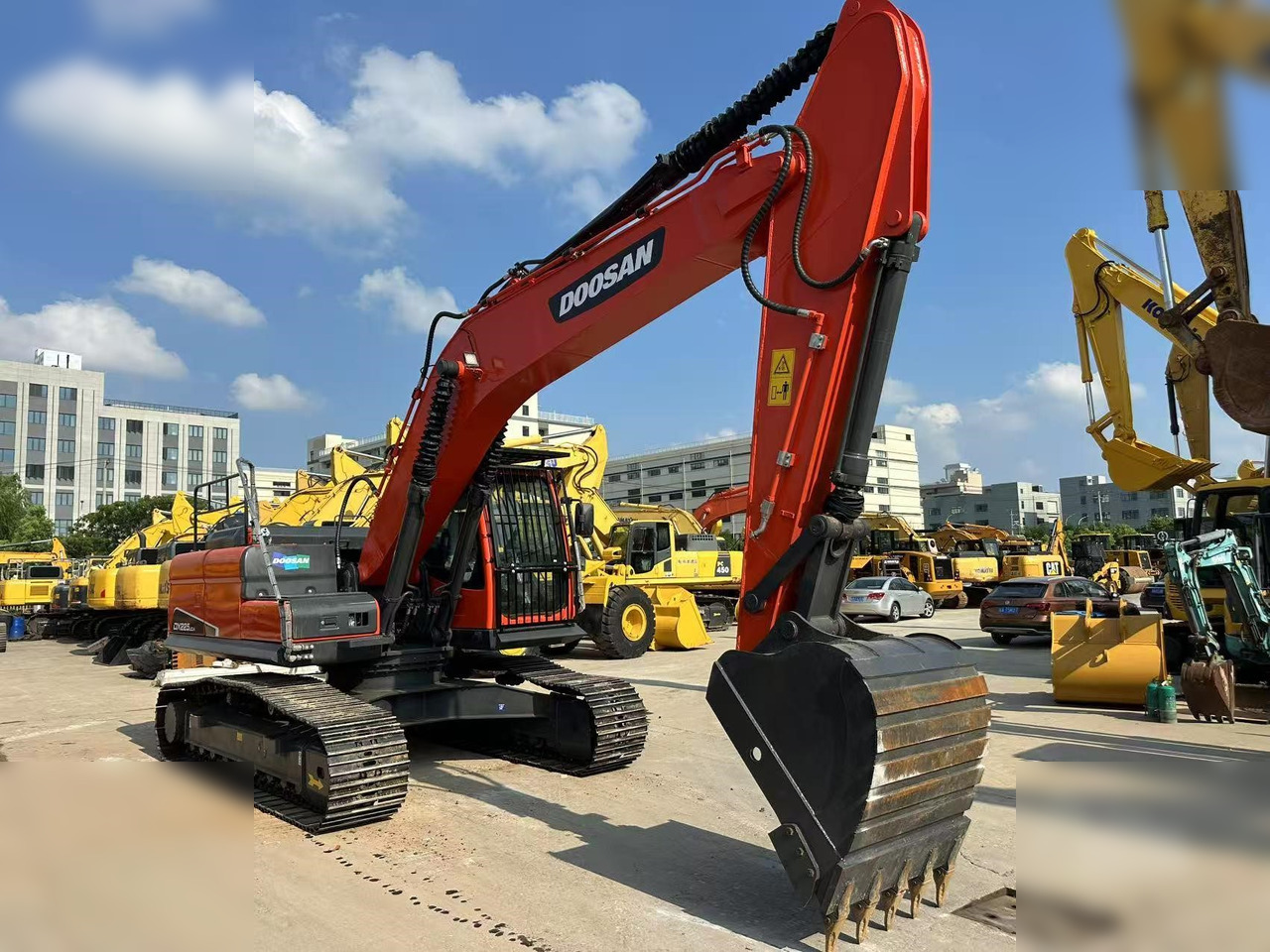 DOOSAN DX225 LCA - Telakaivukone: kuva DOOSAN DX225 LCA - Telakaivukone DOOSAN DX225 LCA - Telakaivukone: kuva DOOSAN DX225 LCA - Telakaivukone