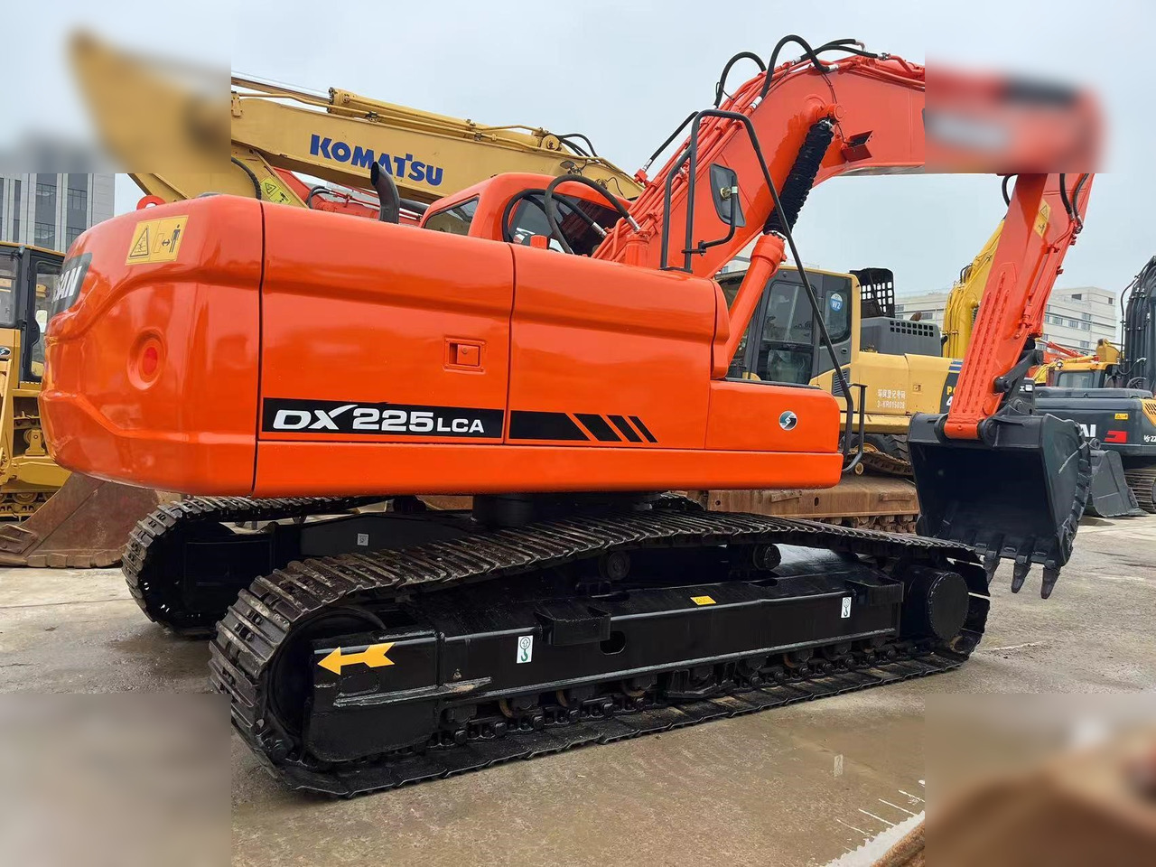 DOOSAN DX225 LCA - Telakaivukone: kuva DOOSAN DX225 LCA - Telakaivukone DOOSAN DX225 LCA - Telakaivukone: kuva DOOSAN DX225 LCA - Telakaivukone