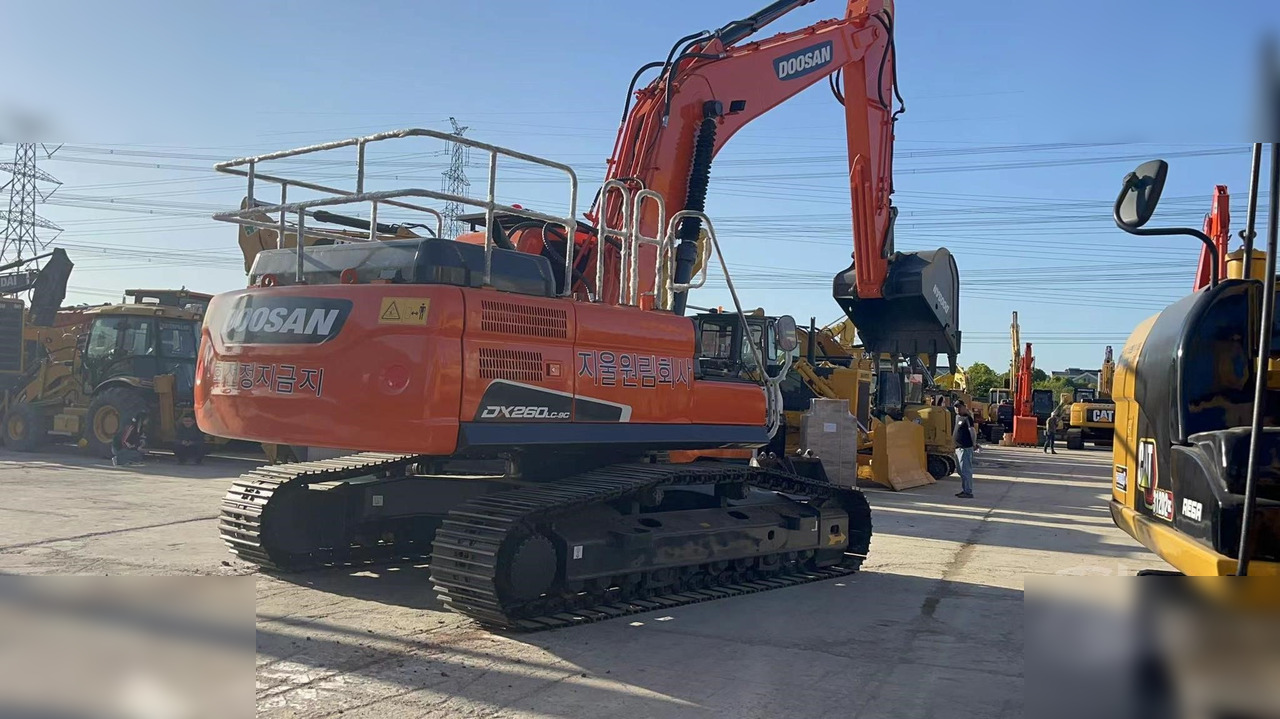 DOOSAN DX260 LC - Telakaivukone: kuva DOOSAN DX260 LC - Telakaivukone DOOSAN DX260 LC - Telakaivukone: kuva DOOSAN DX260 LC - Telakaivukone