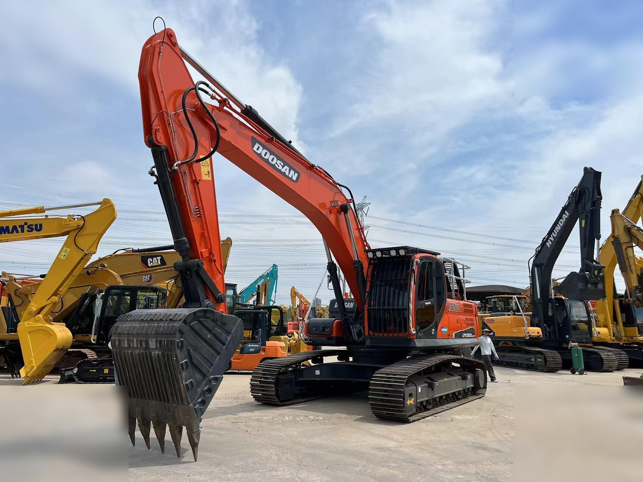 DOOSAN DX300 LC-9C - Telakaivukone: kuva DOOSAN DX300 LC-9C - Telakaivukone DOOSAN DX300 LC-9C - Telakaivukone: kuva DOOSAN DX300 LC-9C - Telakaivukone