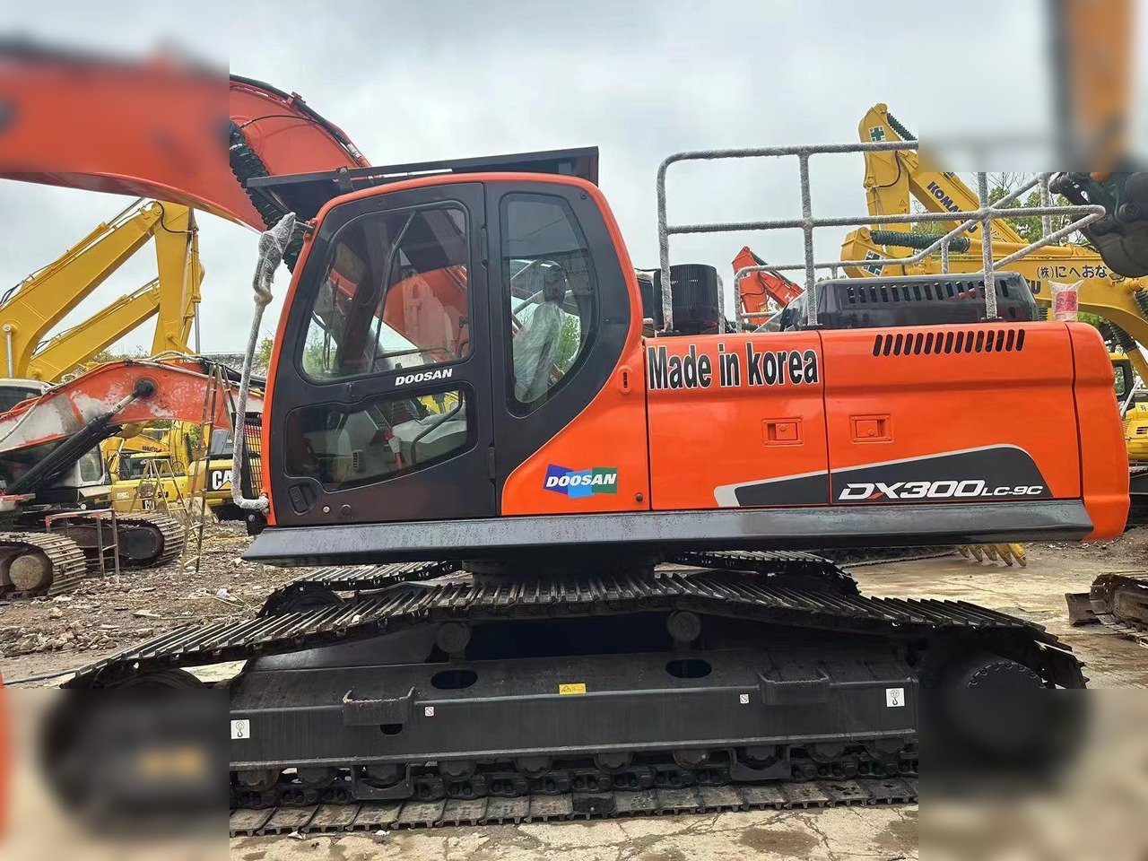 DOOSAN DX300 LC - Telakaivukone: kuva DOOSAN DX300 LC - Telakaivukone DOOSAN DX300 LC - Telakaivukone: kuva DOOSAN DX300 LC - Telakaivukone