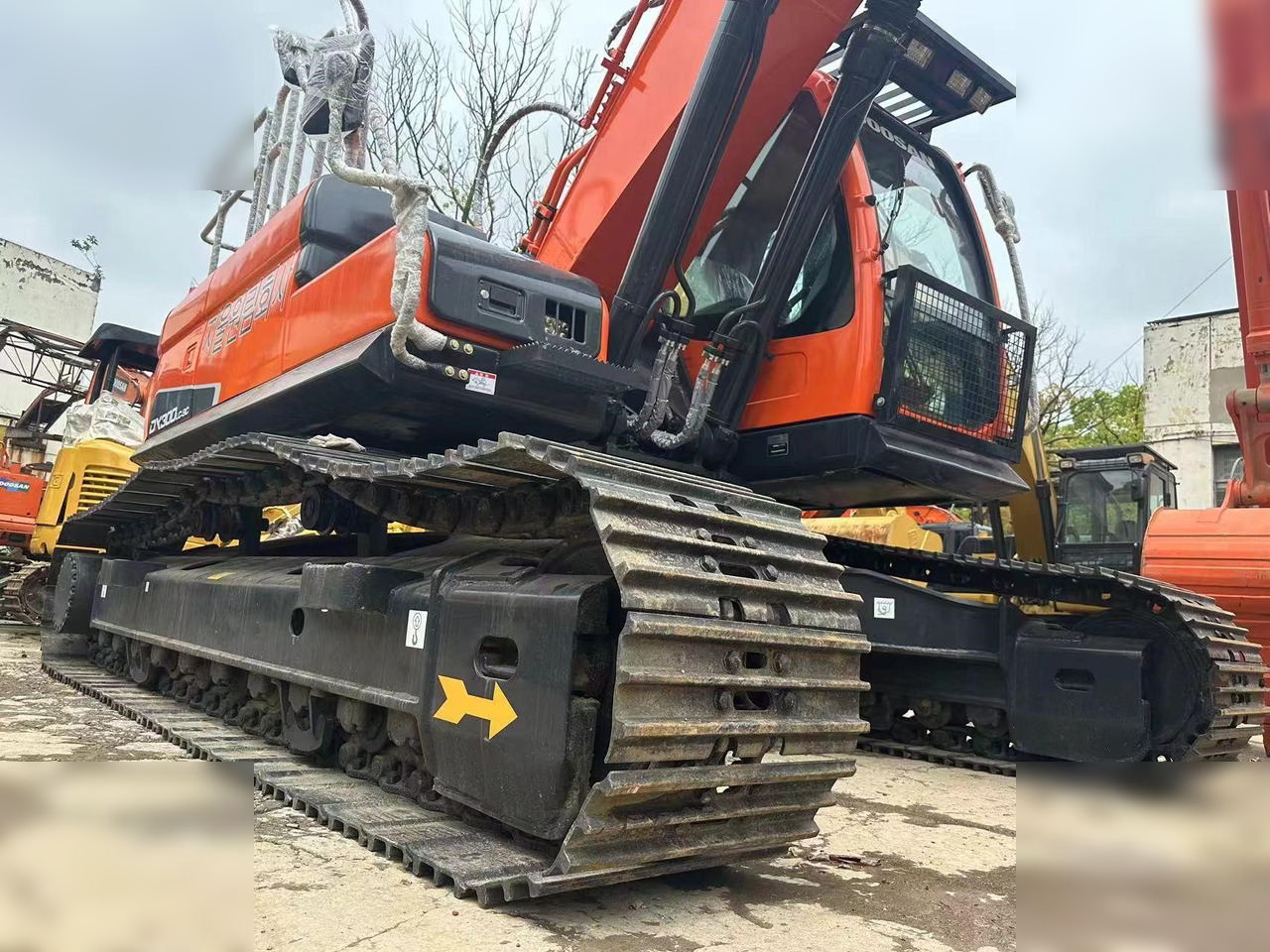 DOOSAN DX300 LC - Telakaivukone: kuva DOOSAN DX300 LC - Telakaivukone DOOSAN DX300 LC - Telakaivukone: kuva DOOSAN DX300 LC - Telakaivukone