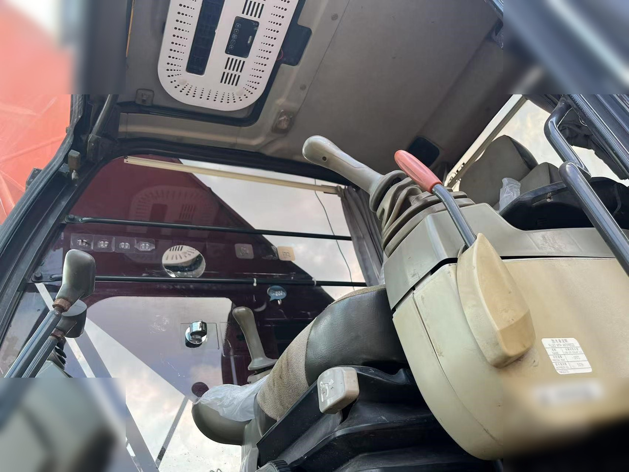 HITACHI ZX350H-5G - Telakaivukone: kuva HITACHI ZX350H-5G - Telakaivukone HITACHI ZX350H-5G - Telakaivukone: kuva HITACHI ZX350H-5G - Telakaivukone