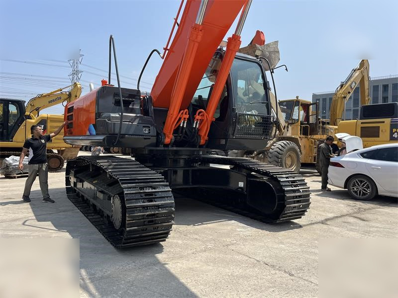 HITACHI ZX350H-5G - Telakaivukone: kuva HITACHI ZX350H-5G - Telakaivukone HITACHI ZX350H-5G - Telakaivukone: kuva HITACHI ZX350H-5G - Telakaivukone