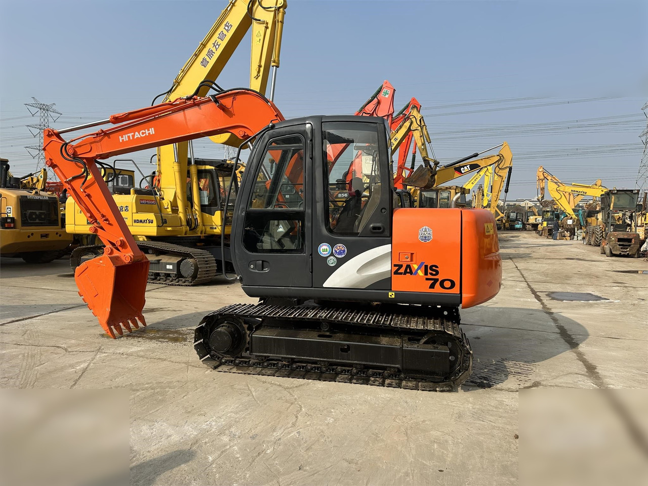HITACHI ZX70 - Telakaivukone: kuva HITACHI ZX70 - Telakaivukone HITACHI ZX70 - Telakaivukone: kuva HITACHI ZX70 - Telakaivukone