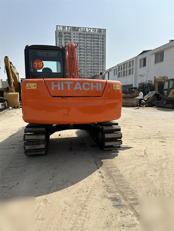 HITACHI ZX70 - Telakaivukone: kuva HITACHI ZX70 - Telakaivukone HITACHI ZX70 - Telakaivukone: kuva HITACHI ZX70 - Telakaivukone