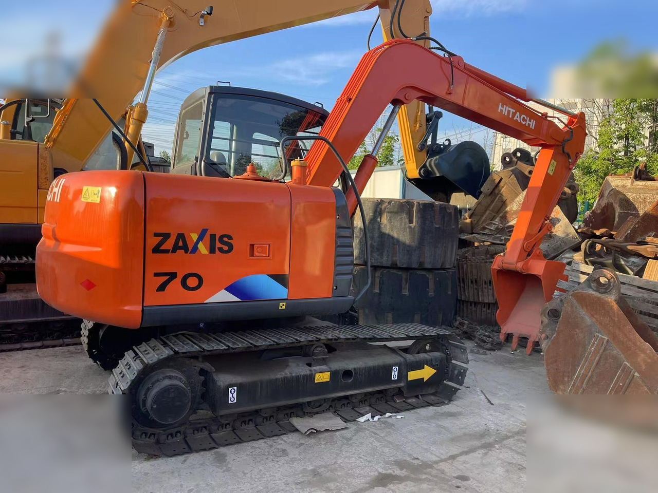 HITACHI ZX70 - Telakaivukone: kuva HITACHI ZX70 - Telakaivukone HITACHI ZX70 - Telakaivukone: kuva HITACHI ZX70 - Telakaivukone