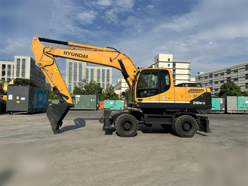 HYUNDAI ROBEX 210W-9 - Pyöräalustainen kaivinkone: kuva HYUNDAI ROBEX 210W-9 - Pyöräalustainen kaivinkone HYUNDAI ROBEX 210W-9 - Pyöräalustainen kaivinkone: kuva HYUNDAI ROBEX 210W-9 - Pyöräalustainen kaivinkone