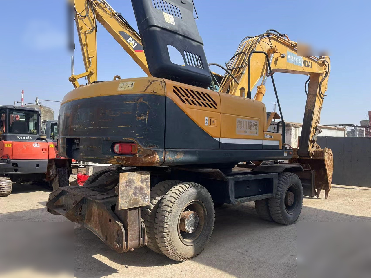 HYUNDAI ROBEX 210W-9 - Pyöräalustainen kaivinkone: kuva HYUNDAI ROBEX 210W-9 - Pyöräalustainen kaivinkone HYUNDAI ROBEX 210W-9 - Pyöräalustainen kaivinkone: kuva HYUNDAI ROBEX 210W-9 - Pyöräalustainen kaivinkone